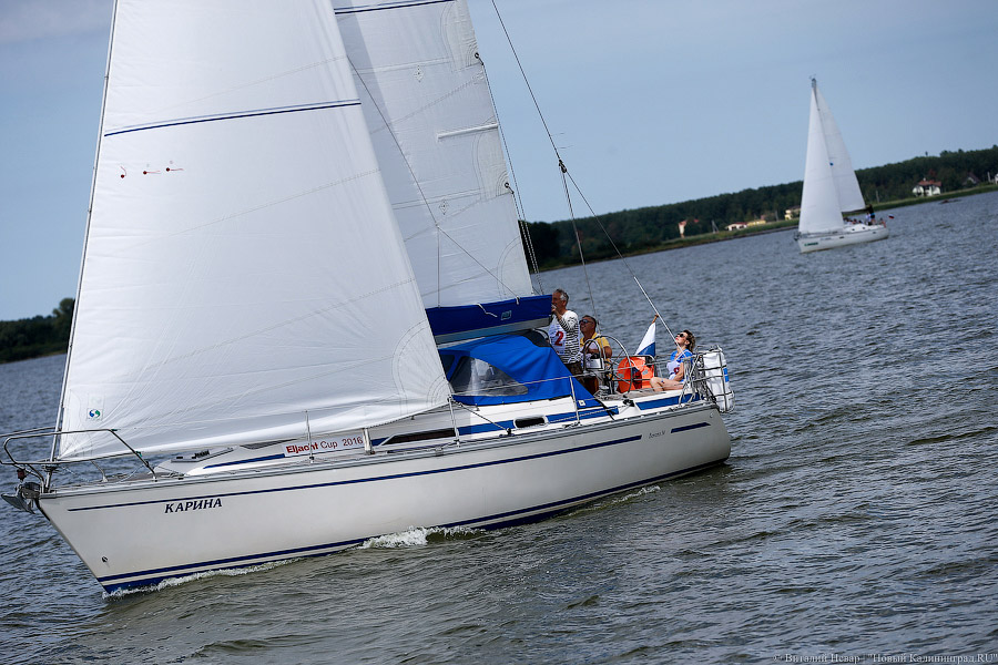 «Паруса духа»: как в Калининградском заливе инвалиды в регате побеждали