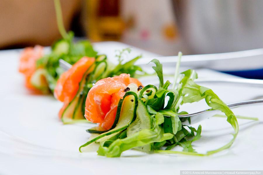  Нагруженные вилки: тапасы и пряная груша на «Открытой кухне»