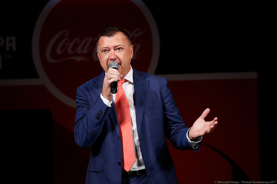 6 кг чистого золота: в Калининград прибыл Кубок Чемпионата мира по футболу ФИФА