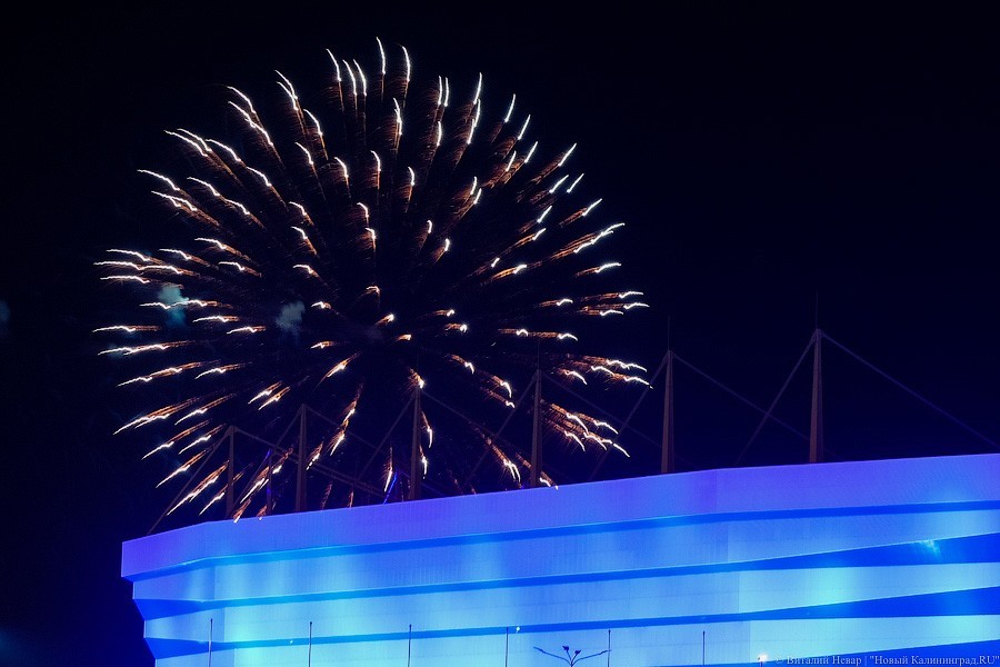 В Калининграде стартовал чемпионат фейерверков. Показываем, как это было (фото)