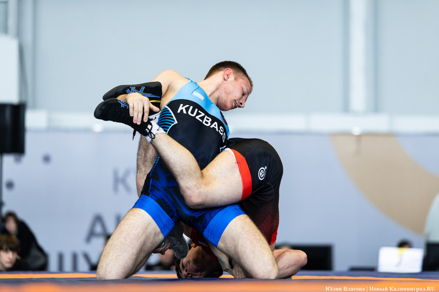 На пределе сил: в Калининграде прошел турнир по борьбе на Кубок Андрея Шумилина (фото)