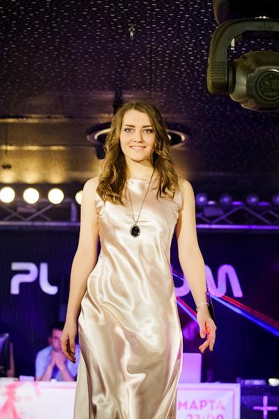 «Если мир не разрушит красоту»: в «Платинуме» выбрали самую красивую студентку 