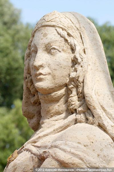 «Замок из песка»: фоторепортаж с фестиваля песчаных скульптур