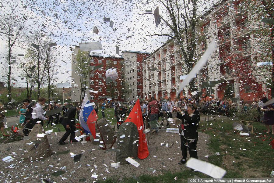 «Дома у ветеранов»: День Победы у калининградского Дома ветеранов