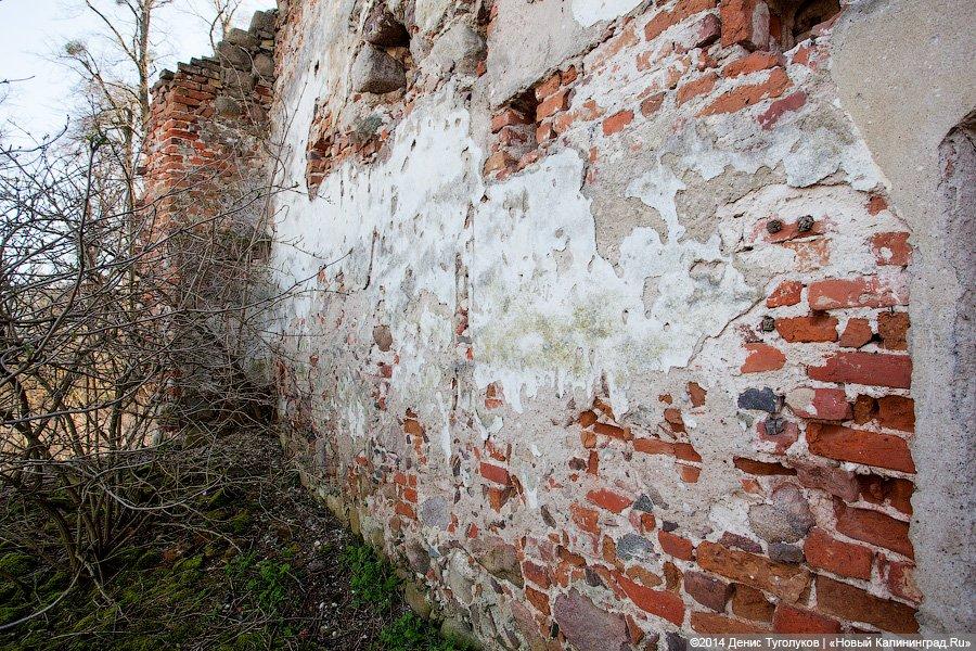 Две башни: руины кирх в поселках Дальнее и Высокое Гвардейского и Славского районов