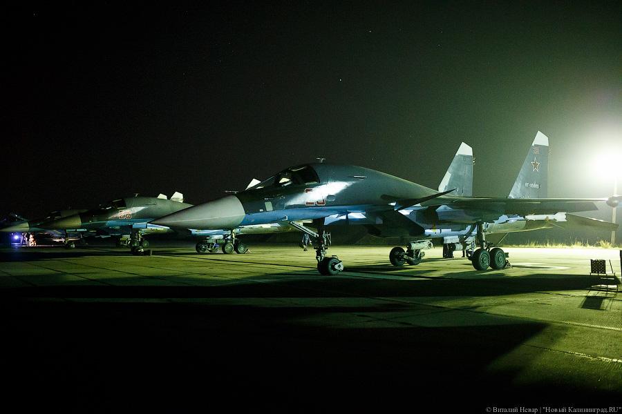 Усиление боеготовности: в Калининград прилетели военные самолеты (фото,видео)