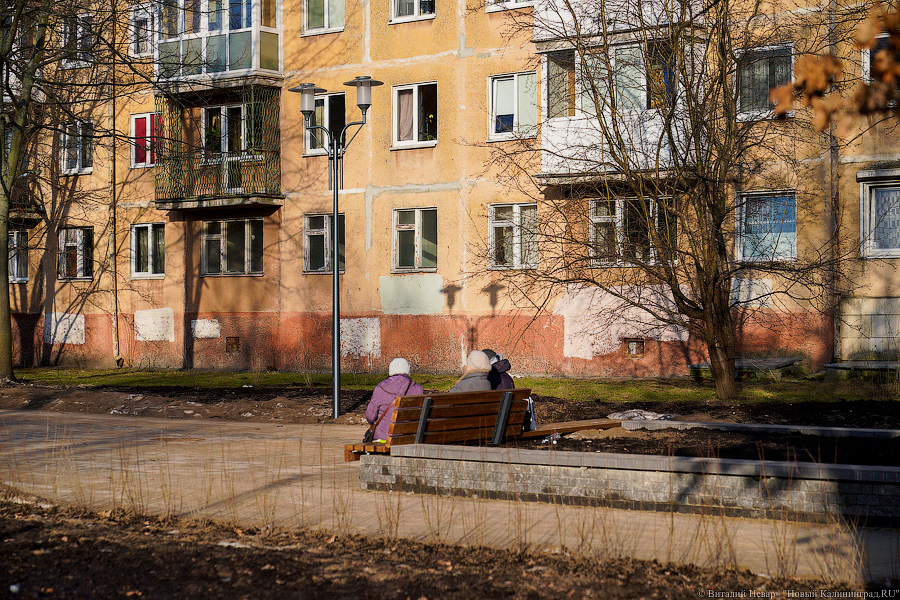 Как выглядит обновленная пешеходная зона на улице Рокоссовского без снега (фото)