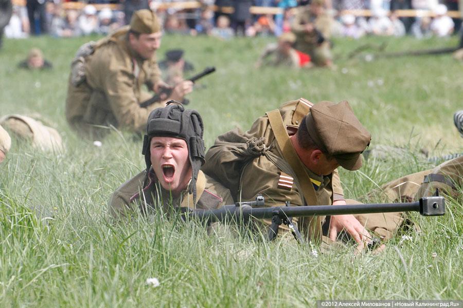 «Ещё одна победа»: фоторепортаж с реконструкции штурма форта №5