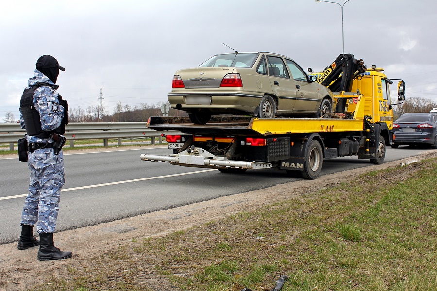 Приставы арестовали «Дэу» калининградца за долги предыдущего владельца авто