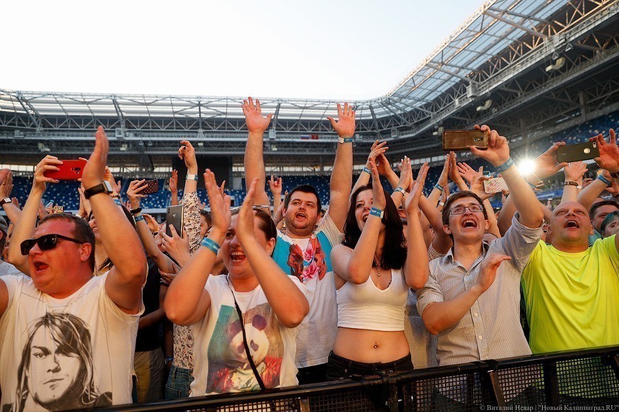 Ехай [очень далеко]: как «Ленинград» вернул жизнь на калининградский стадион
