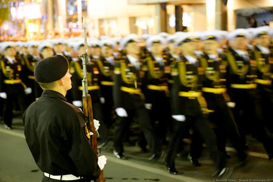 Оттачивая шаг: как прошла генеральная репетиция парада Победы в Калининграде