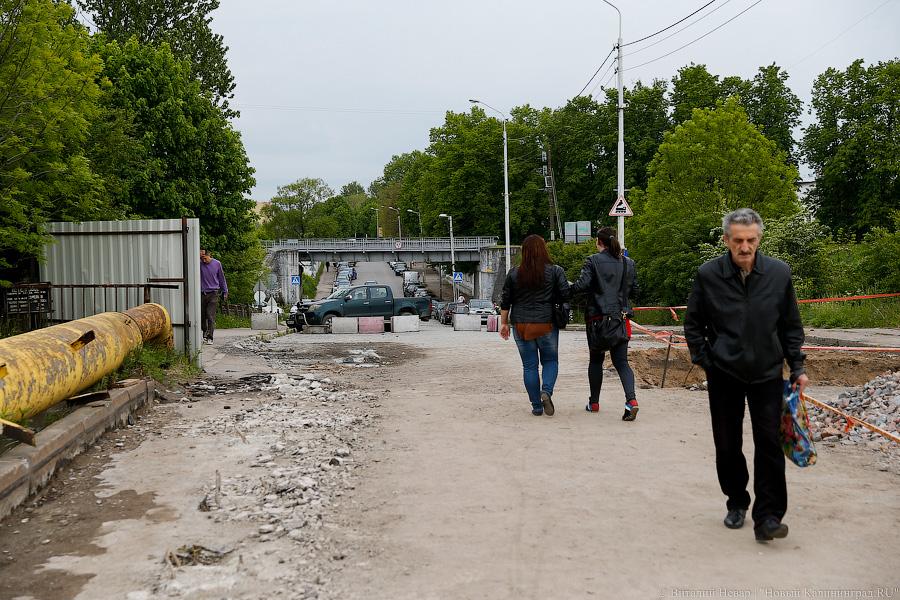 Внезапные коммуникации: как продвигается ремонт моста на Аллее Смелых