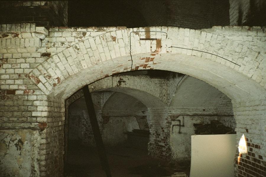 «С приходом Цуканова началась война»: как выселяют арендаторов Башни Врангеля