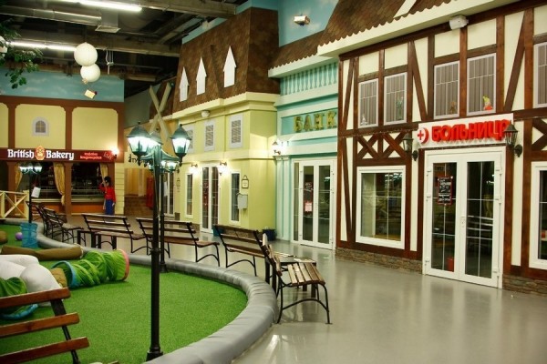 «КидГрад»: интерактивный город профессий для детей в «Резиденции королей»