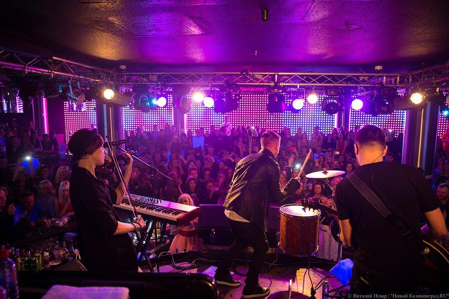 Кусочек любви: в клубе «Платинум» выступила группа «Пицца»