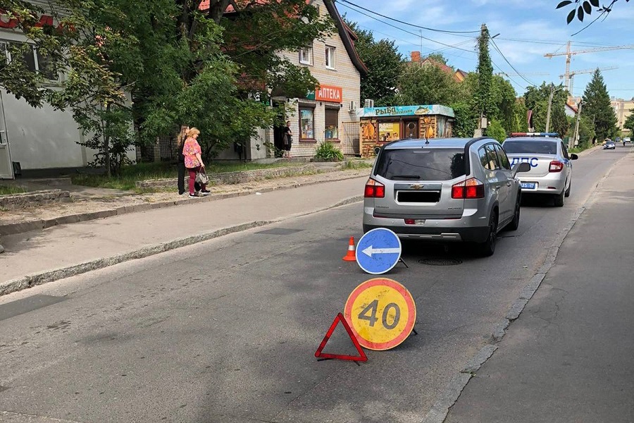 В Калининграде на ул. Дадаева сбили нарушившего ПДД пешехода (фото)