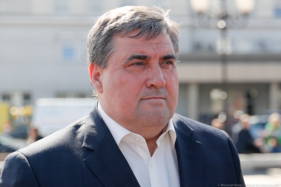 Годовой доход главы Калининграда Алексея Силанова снова упал