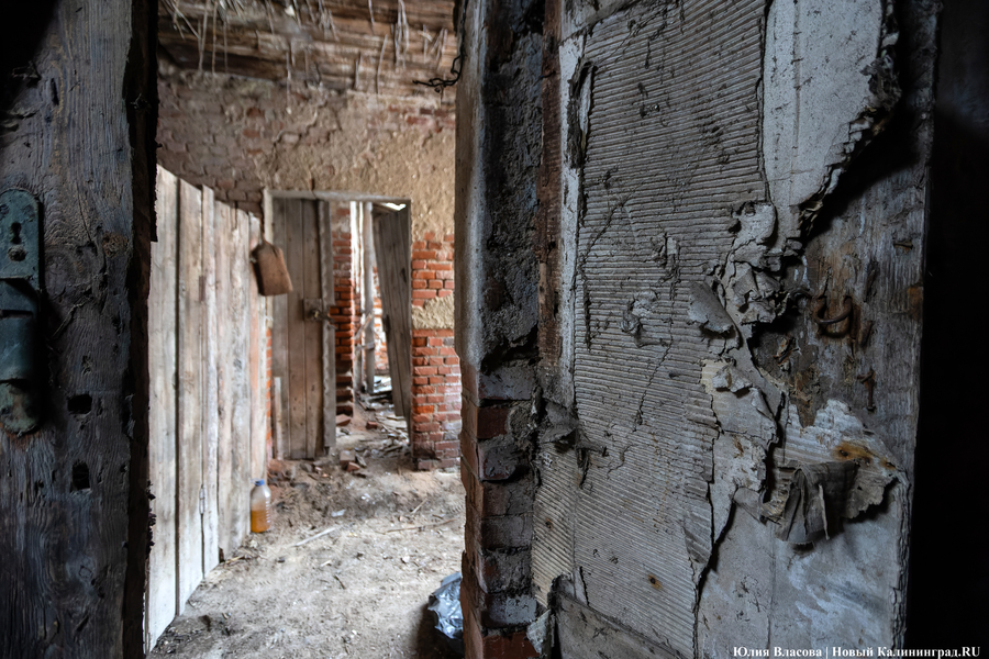 После 30 лет разрушений: в Железнодорожном готовятся к восстановлению фахверковых складов (фото)