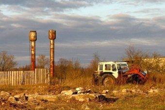 В Калининградской области лицей не обрабатывает собственную землю