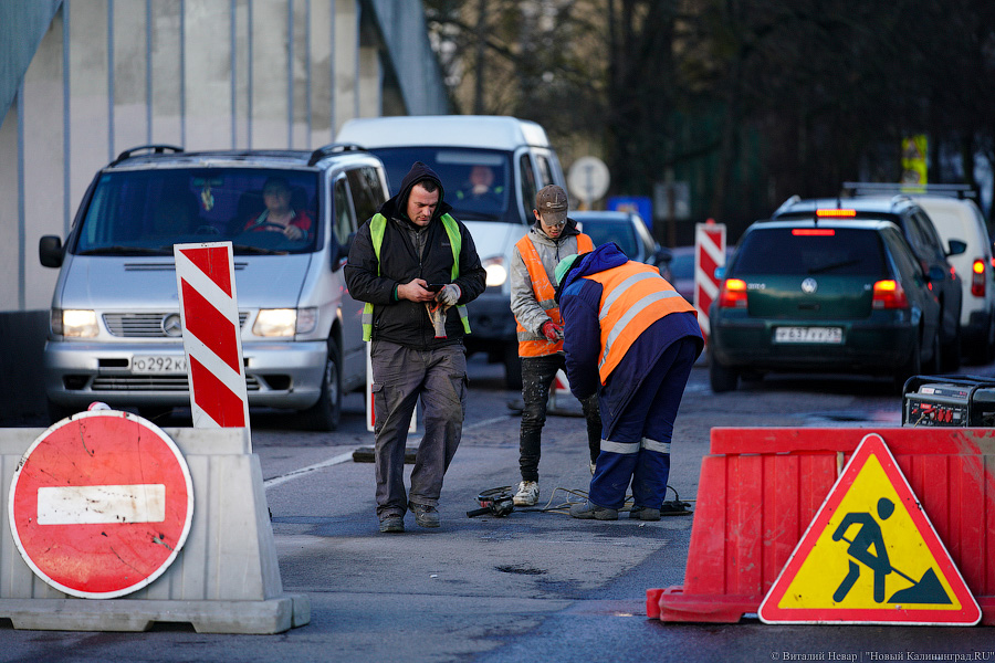 Как одностороннее движение на Вагоностроительной остановило его на других улицах. Фоторепортаж 