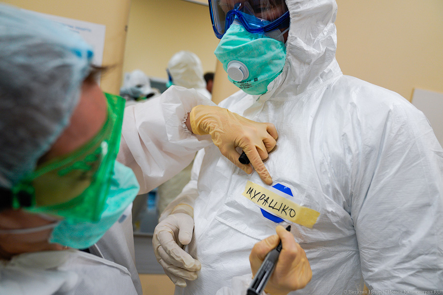 «Коронавирусный» визит: в Калининграде с проверкой побывал глава Минздрава