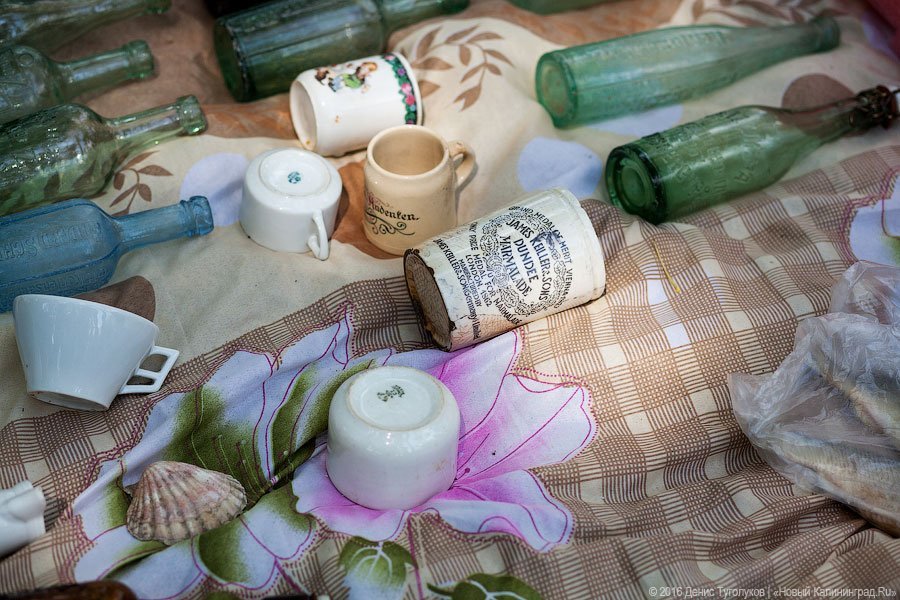 Культурный слой: немецкое и советское на городской барахолке