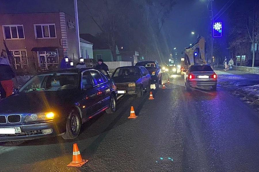 В тройном ДТП в Гвардейске пострадала девушка (фото)