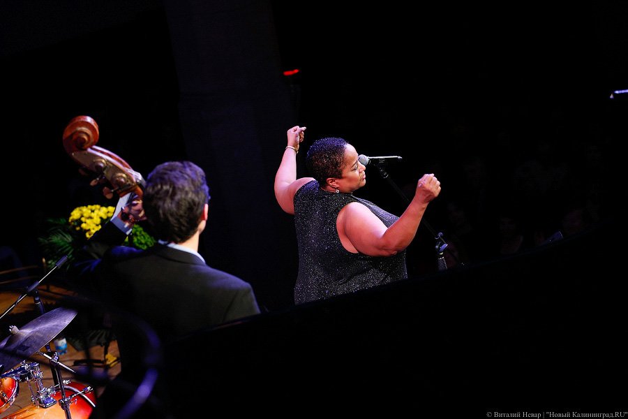 Два дня знакомы: в Калининграде выступила звезда джаза из Америки Мэнди Гейнс