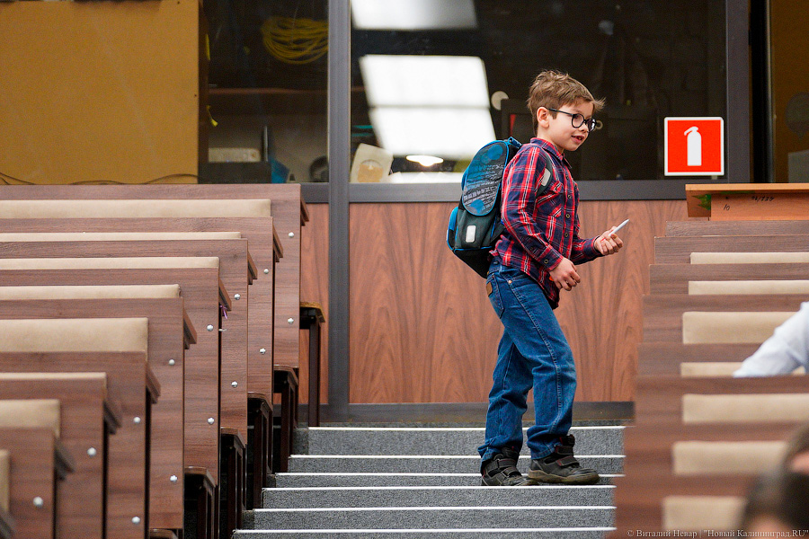 И взрослые, и дети: как в БФУ провели «Тотальный диктант» (фото)