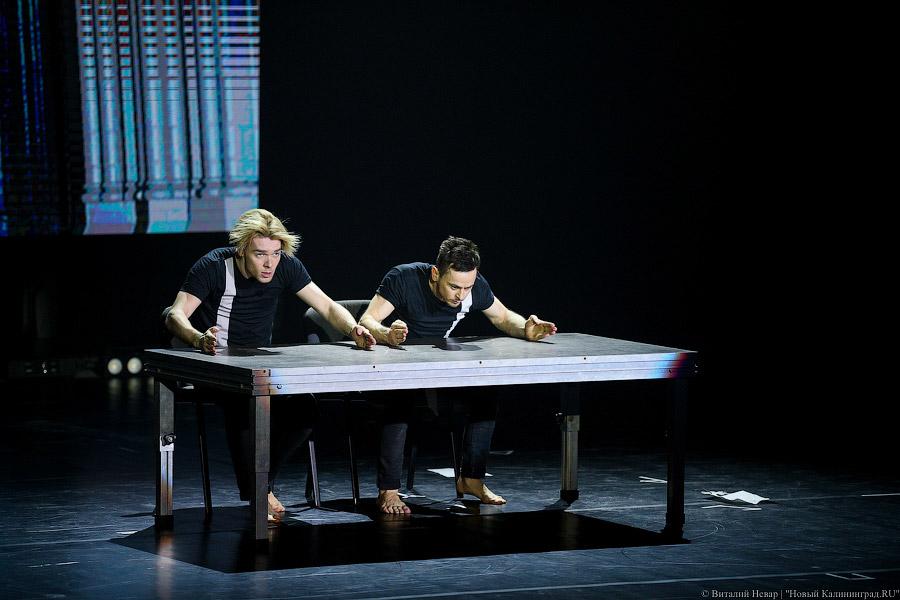 За свободу движения: финалисты шоу «Танцы на ТНТ» выступили в Театре эстрады