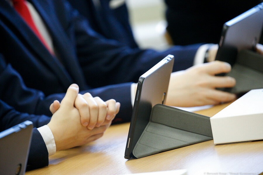 Совет Федерации одобрил закон об изменениях в Конституции