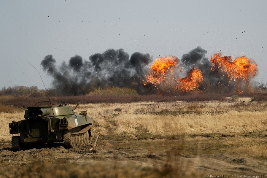 Берег в огне: на Балтфлоте отработали высадку морского десанта
