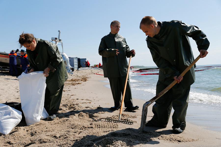 Пожар на нефтяной платформе: МЧС провело учения в Балтийском море