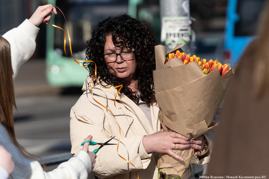 Кругом мимозы и тюльпаны: как выглядят улицы Калининграда 8 марта (фото)
