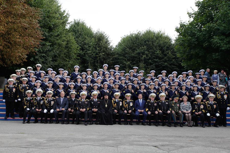 На верность Родине: 300 курсантов БВМИ приняли военную присягу