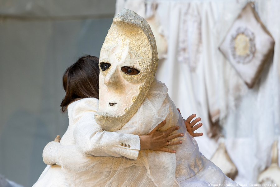 Не ложитесь на краю: как «Странствующие куклы господина Пэжо» убаюкали «Балтику» (фото)