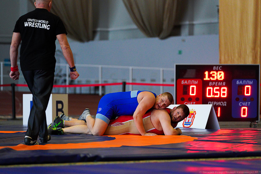 Крючки, узлы, обвивы: в Калининграде проходит чемпионат России по борьбе спорта глухих