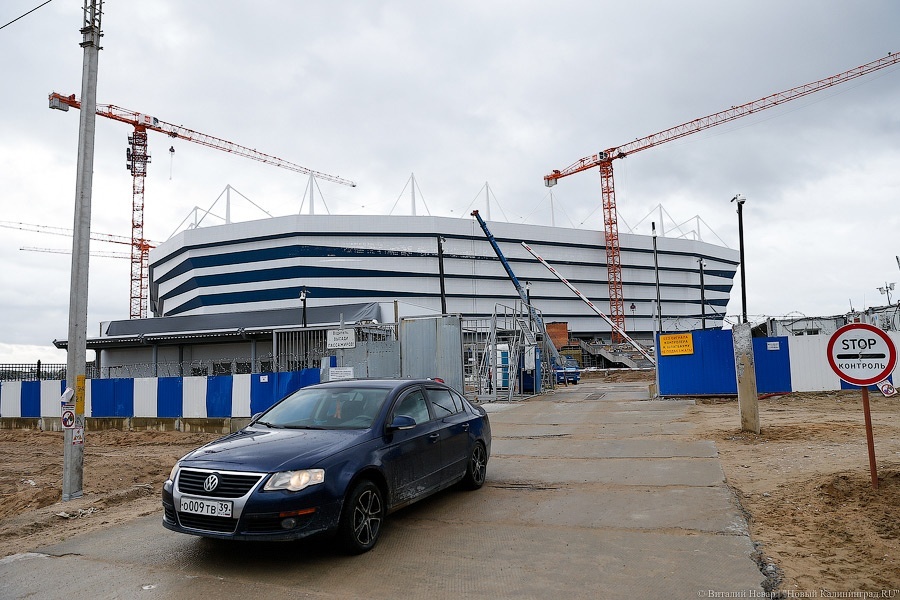 Тонкая настройка: ФИФА проинспектировала строящийся стадион в Калининграде