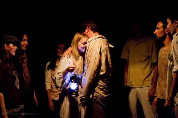 Приглашаем на длинные выходные в театре «Третий Этаж»