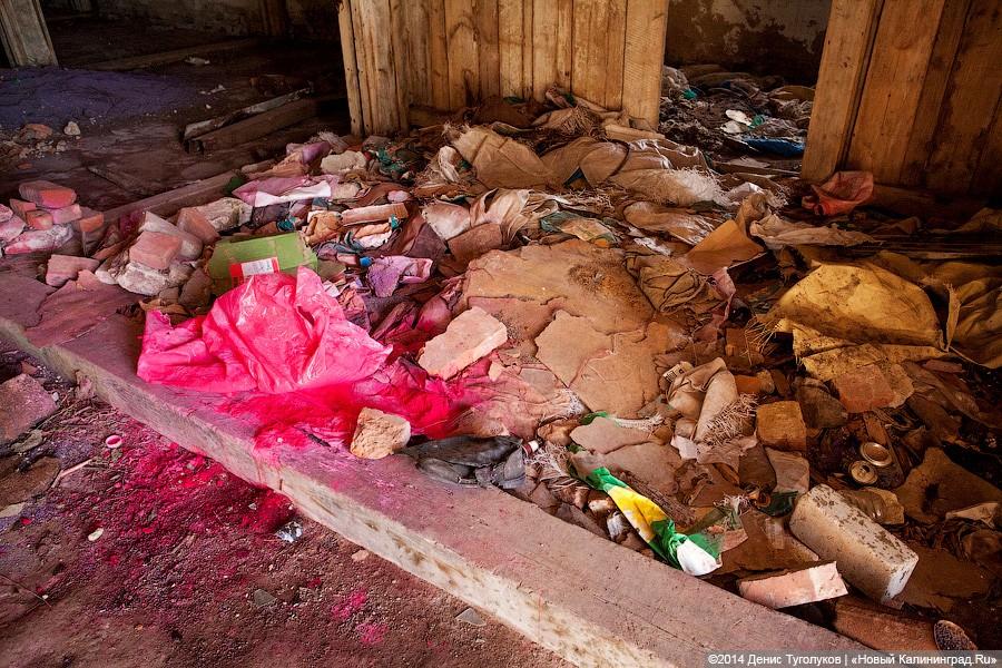 Нам на небо: кирха, построенная по инициативе прусского короля, превратилась в склад химикатов