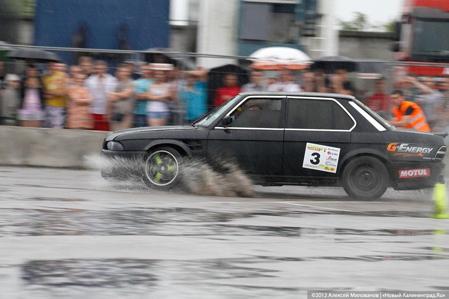 «Скользящие»: фоторепортаж с дрифт-шоу