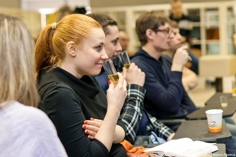 Сухая теория и жидкая практика: мастер-класс бренд-амбассадора ликёра Becherovka