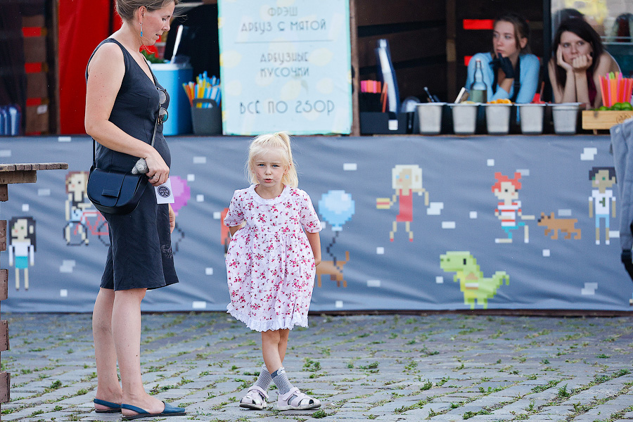 На лекцию с трдельником: у Дома Советов открылся городской пикник Kaliningrad Street Food (фото)