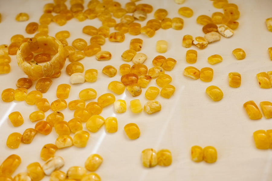 «Янтарь любит человека»: как живет единственный в мире Янтарный комбинат