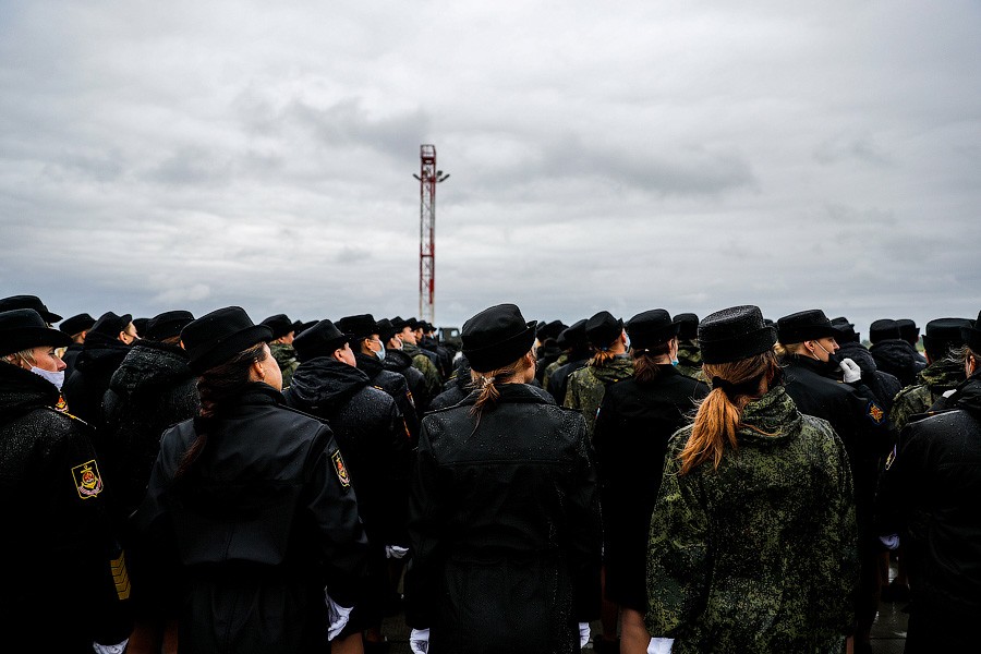 Коронавирусная репетиция: как пешие расчеты готовились к параду в Чкаловске