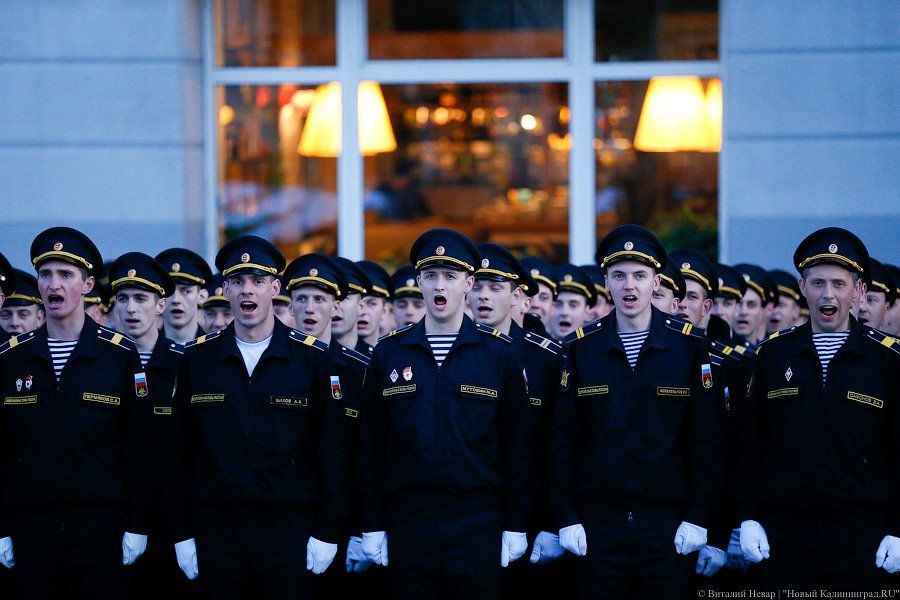 «Тяжело в учении»: в Калининграде прошла первая репетиция Парада Победы