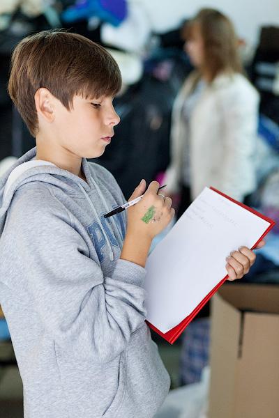 «Гараж помощи»: фоторепортаж с пунктов по приему вещей для пострадавших на Кубани