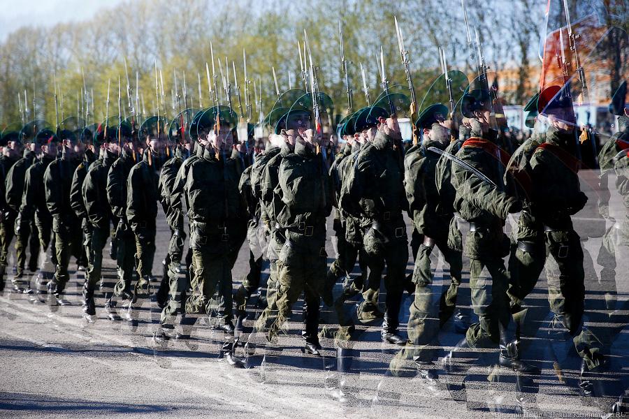 «Смело, товарищи, в ногу»: Калининград начал готовиться к Параду Победы