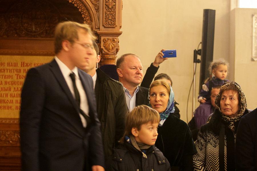 Александр вместо Татьяны: Патриарх Кирилл совершил малое освящение храма на ул. Невского