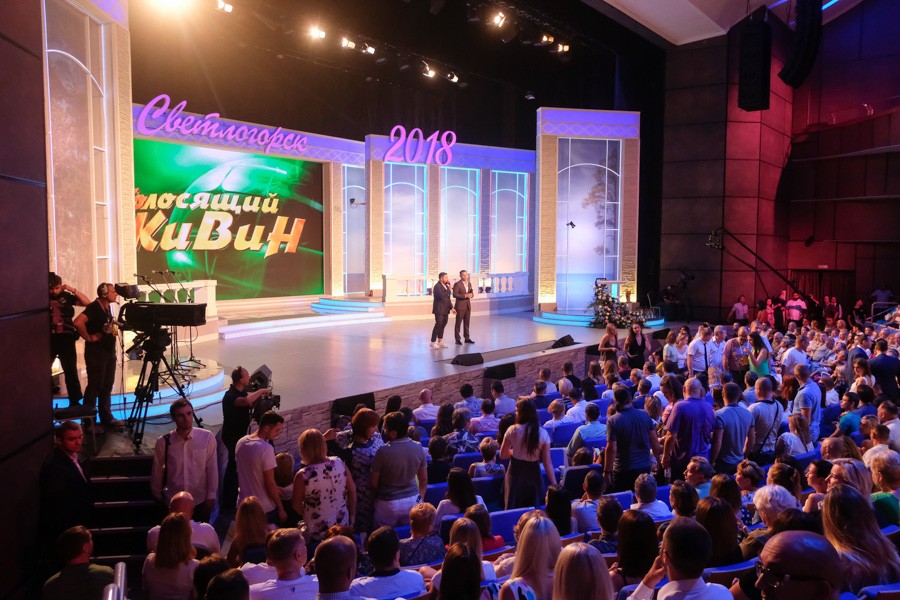 Пляжные десантные войска: как прошел «Голосящий КиВиН-2018» в Светлогорске